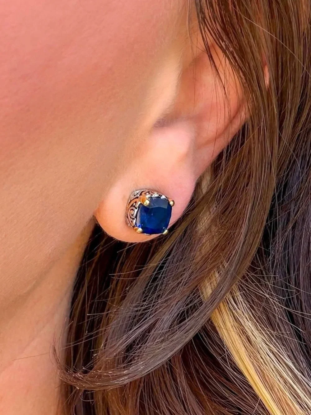 Park Lane Baby Signature “Sapphire” Earrings! BNIB!! Gorgeous!
